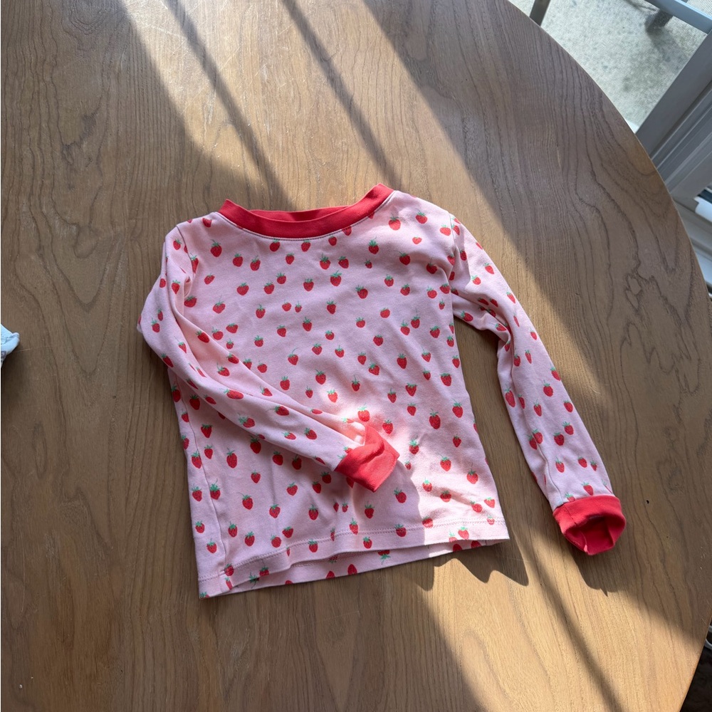 Charming Strawberry Print Kids Pajama Set - Pink and Red LAKE kids pajamas